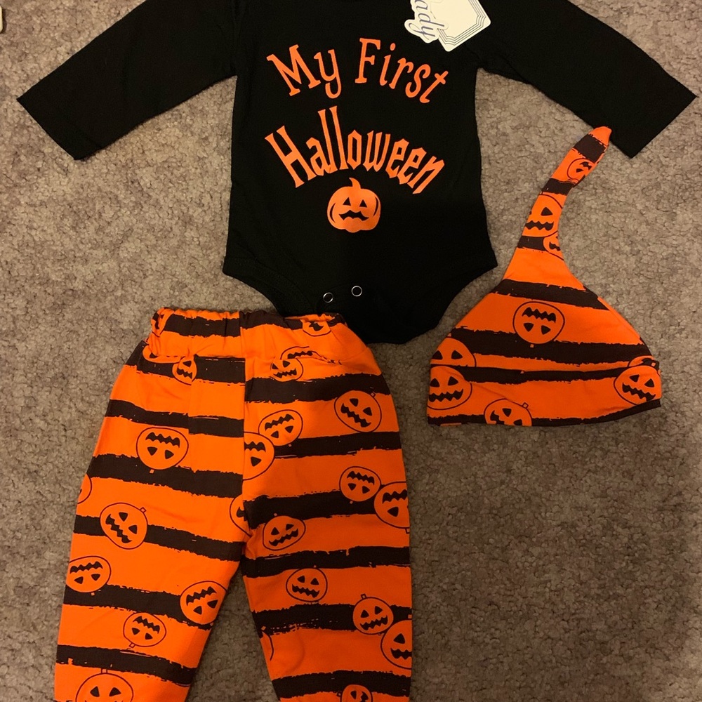 My first Halloween outfit - Picture 2 of 2